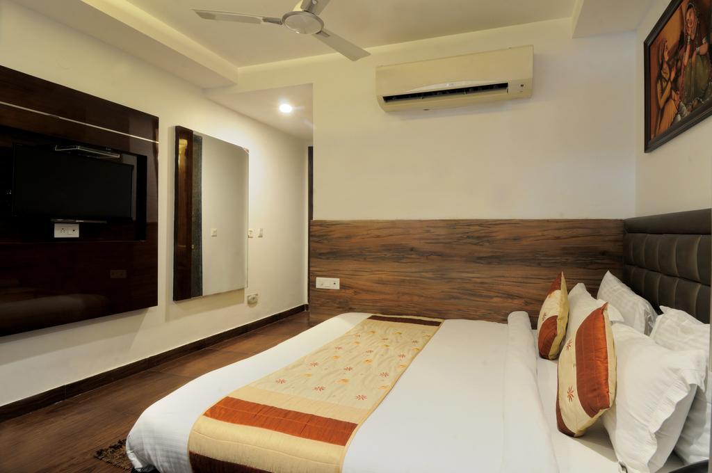 Hotel Cabana @ Pahar Ganj New Delhi Bagian luar foto