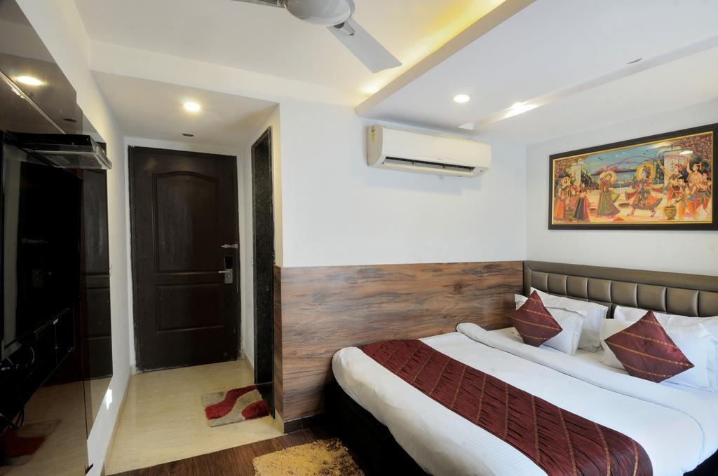 Hotel Cabana @ Pahar Ganj New Delhi Bagian luar foto