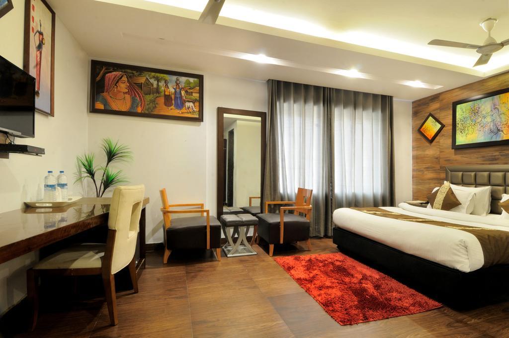 Hotel Cabana @ Pahar Ganj New Delhi Bagian luar foto